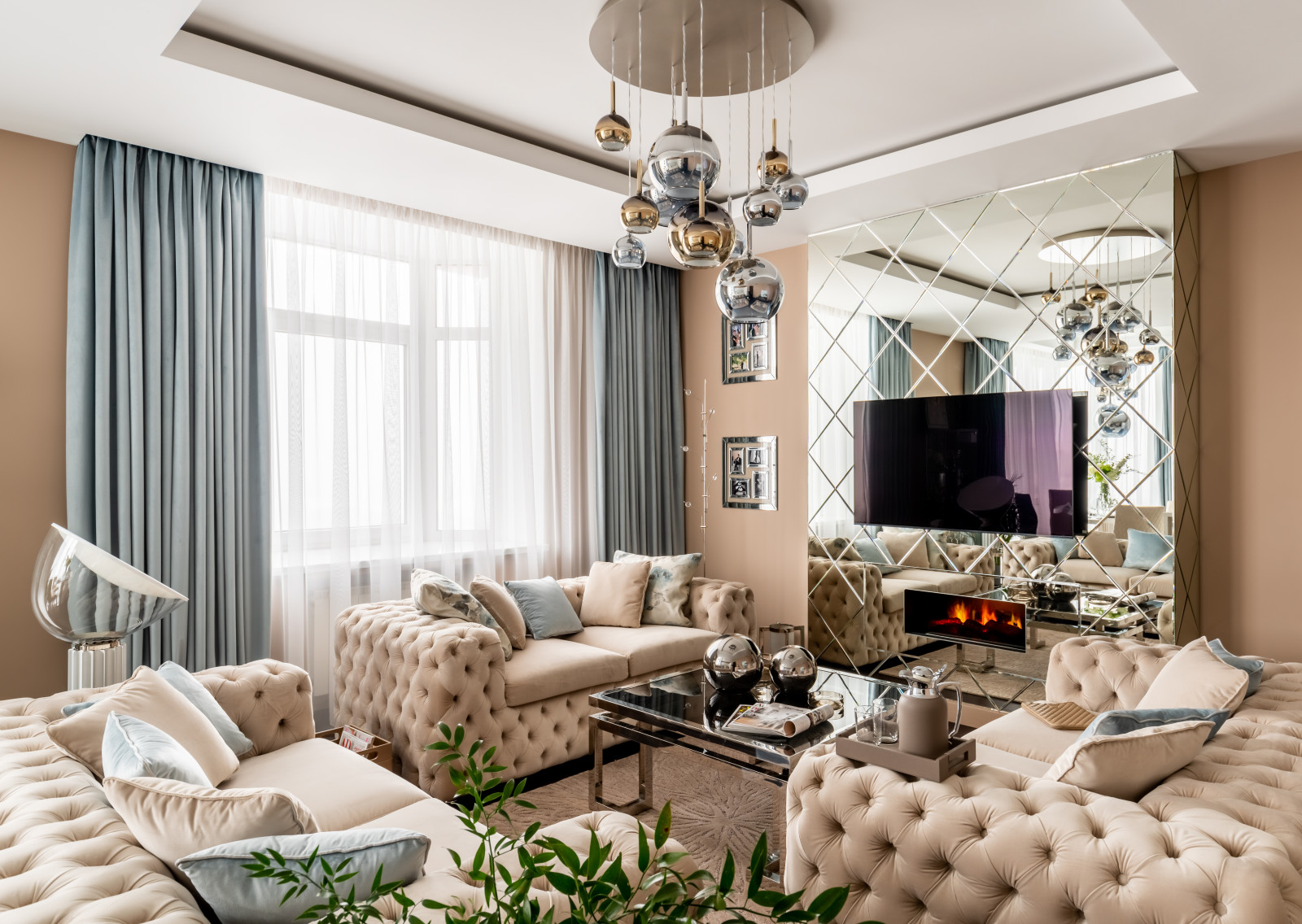 Бежевый и зеркала