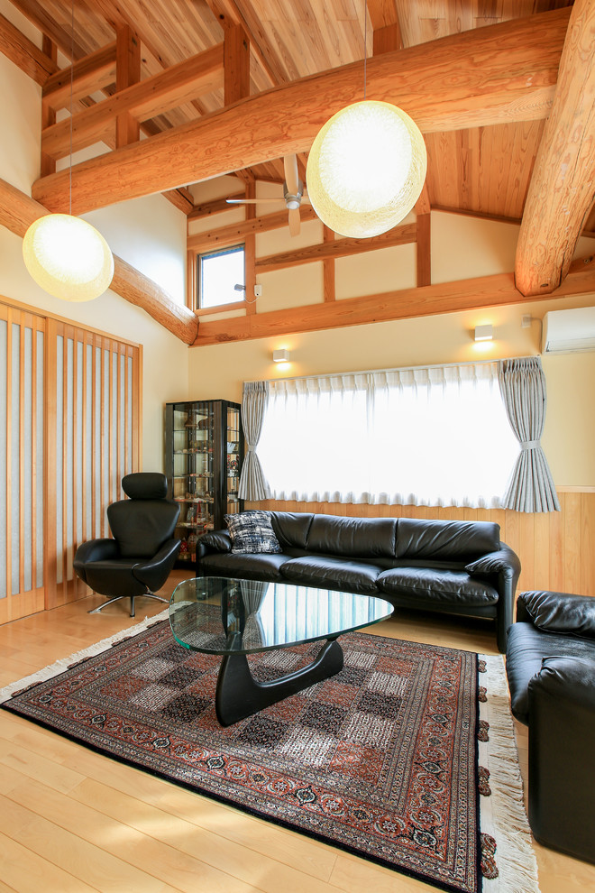 他の地域にある和風のおしゃれな住まいの写真