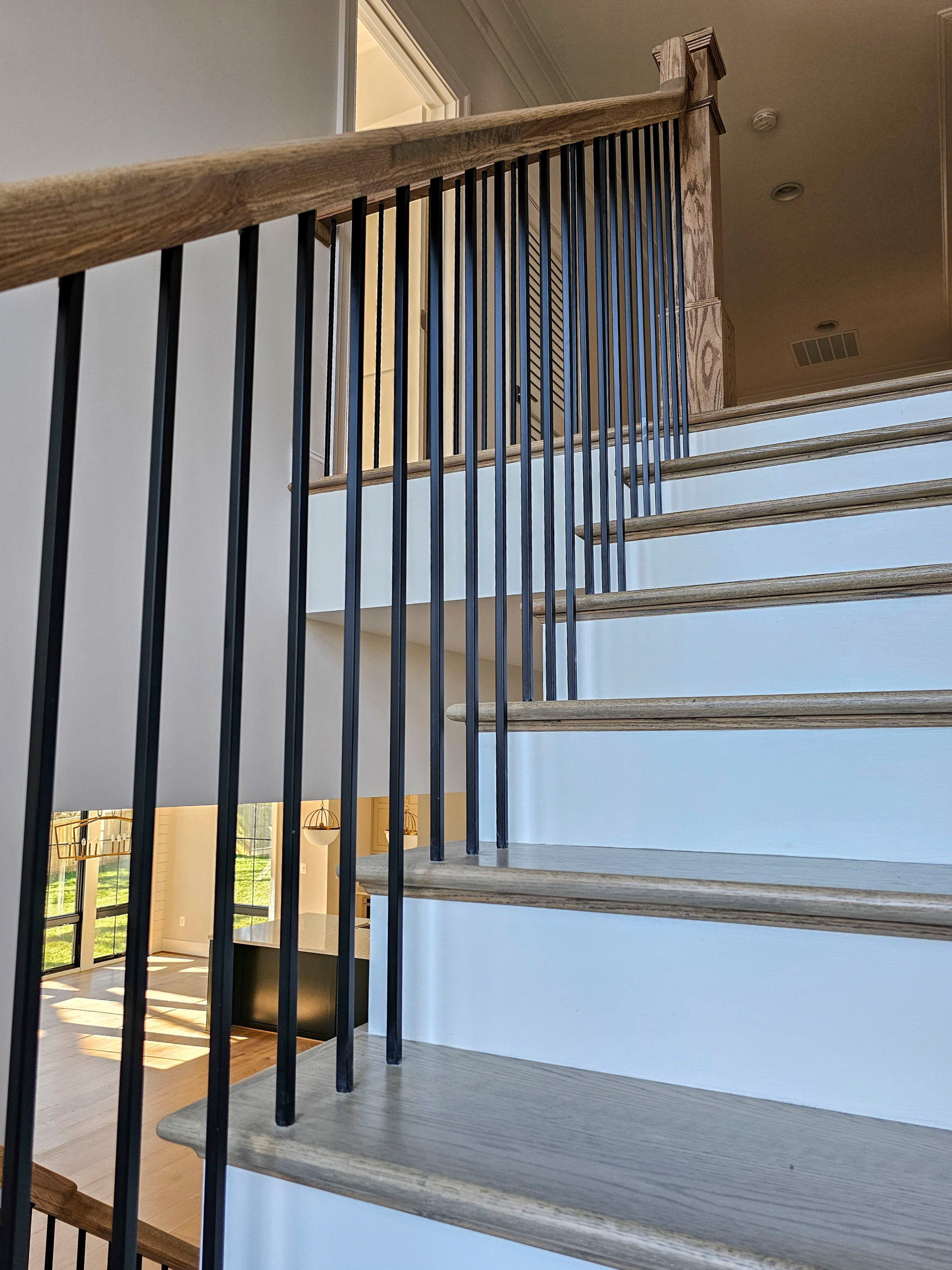 105_Modern and Bold U-Shaped Staircase, Vienna VA 22180