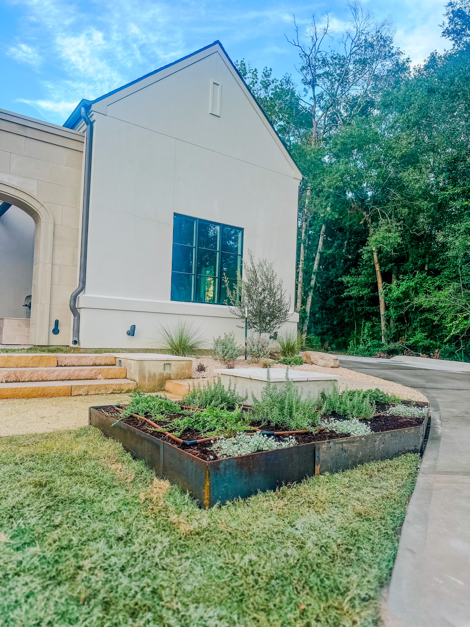Modern Mediterranean Style Landscape