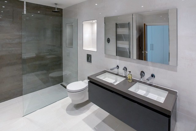 Bracken Hill, Devonshire Homes bathroom