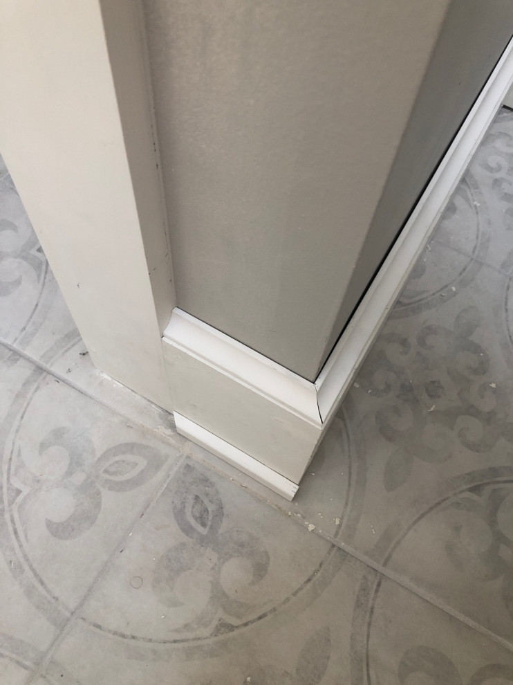 best angle to end shoe molding