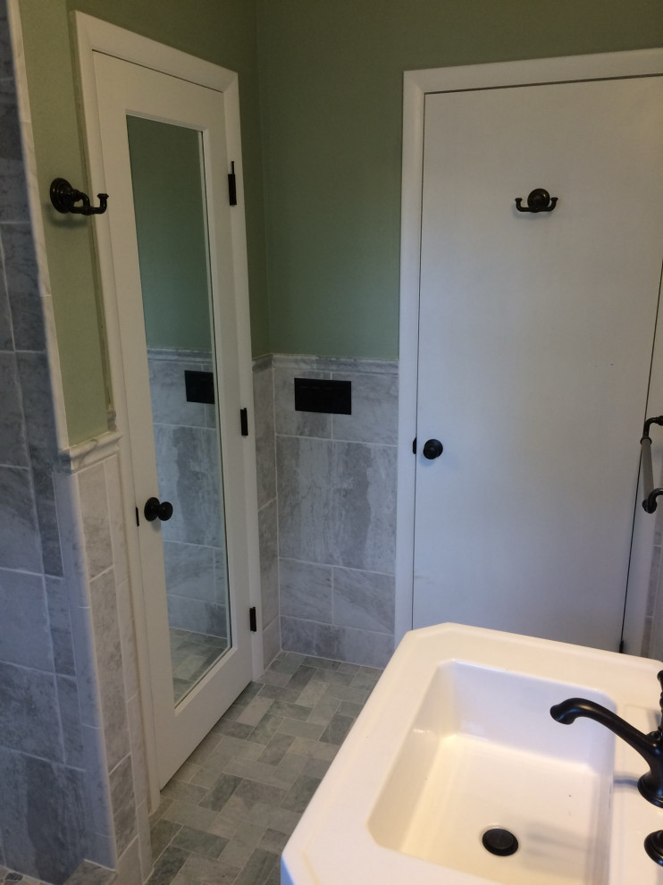 Emerald Bathroom