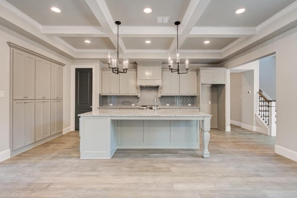 Kitchen - kitchen idea in Dallas
