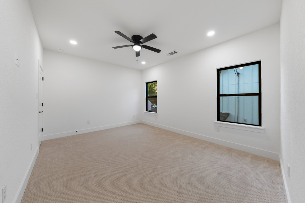 1722 N Olive