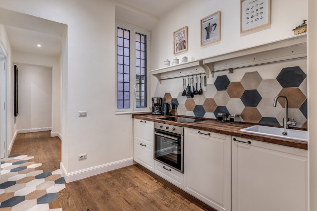 SANT'ONOFRIO midcentury-kitchen