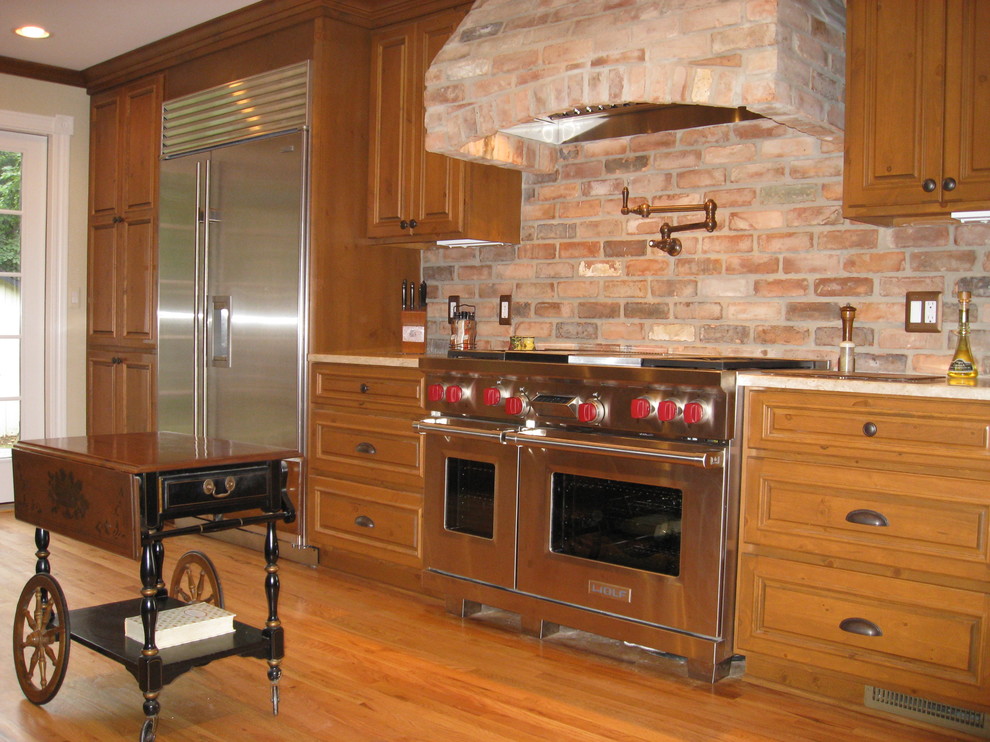 This is an example of a traditional kitchen in Detroit.