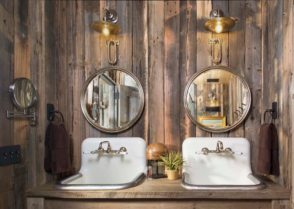 Bathroom - rustic bathroom idea in Denver