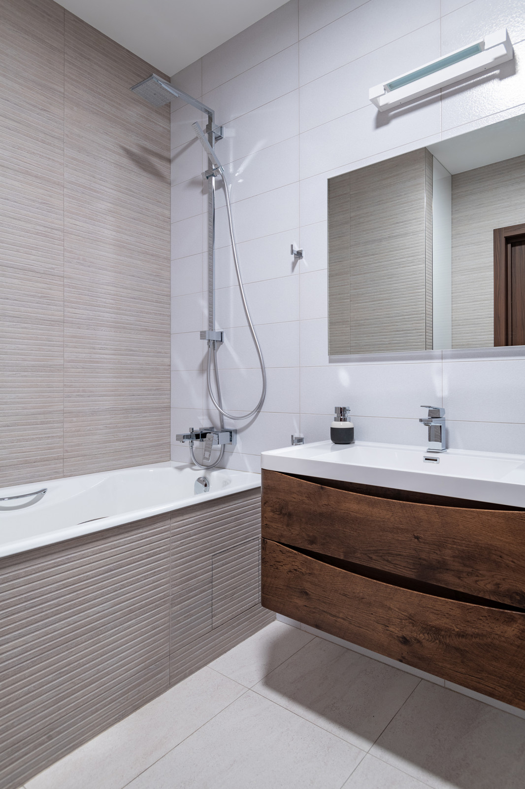 Современный стиль для молодого человека