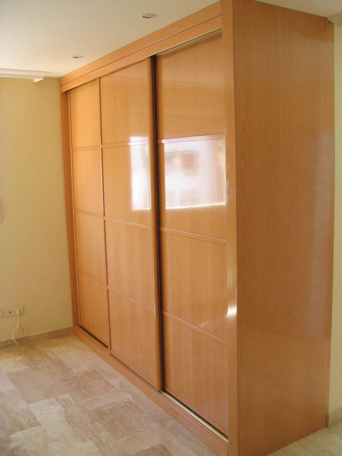 trabajos transitional-wardrobe