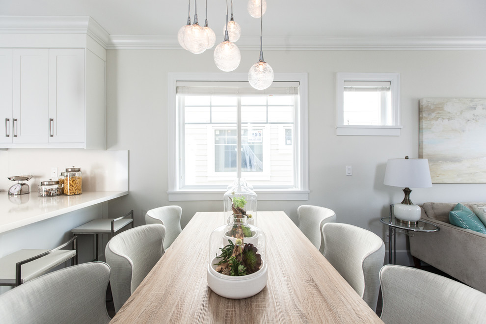 Home design - transitional home design idea in Vancouver