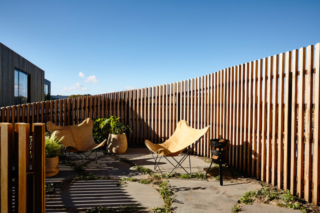 Torquay Concrete House contemporary-deck