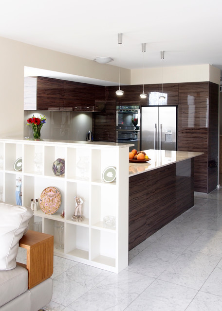Kangaroo Point Riverfront Apartment contemporary-kitchen