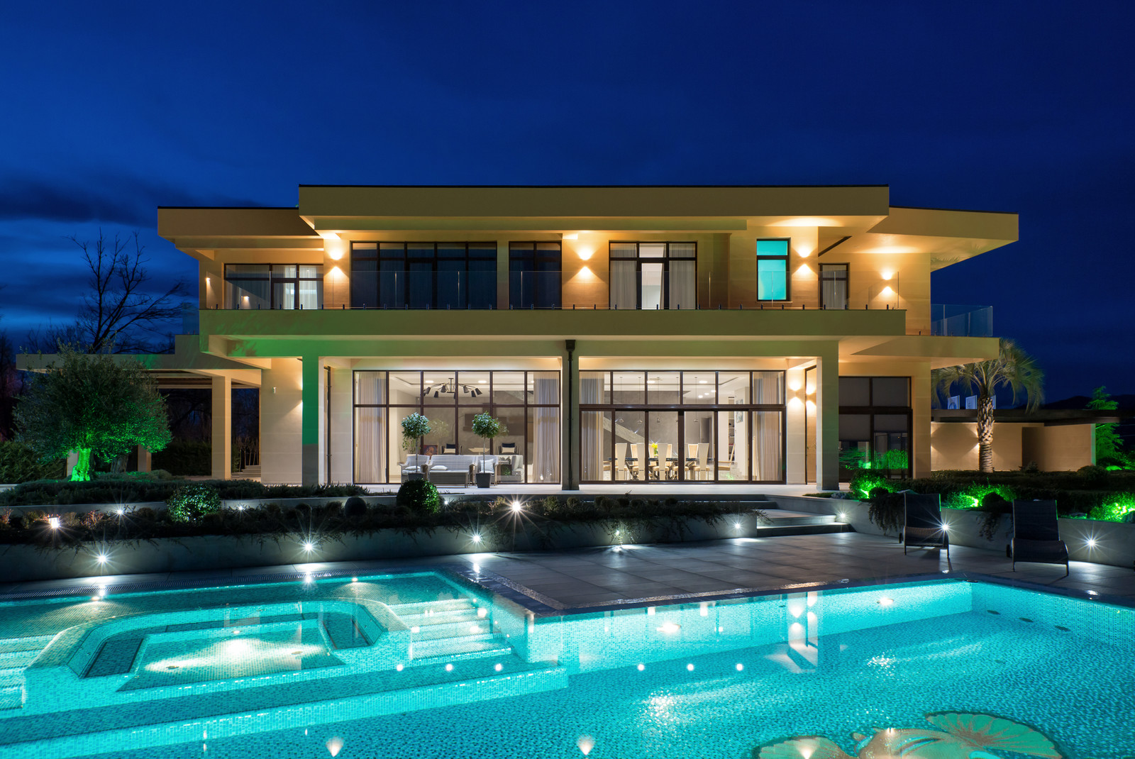 Минималистичная вилла на побережье