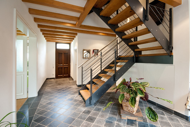 Moderne Treppe im Fachwerkhaus - Köln - von Claßen Innenausbau