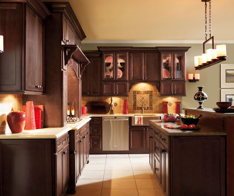Kitchen - kitchen idea in Orange County