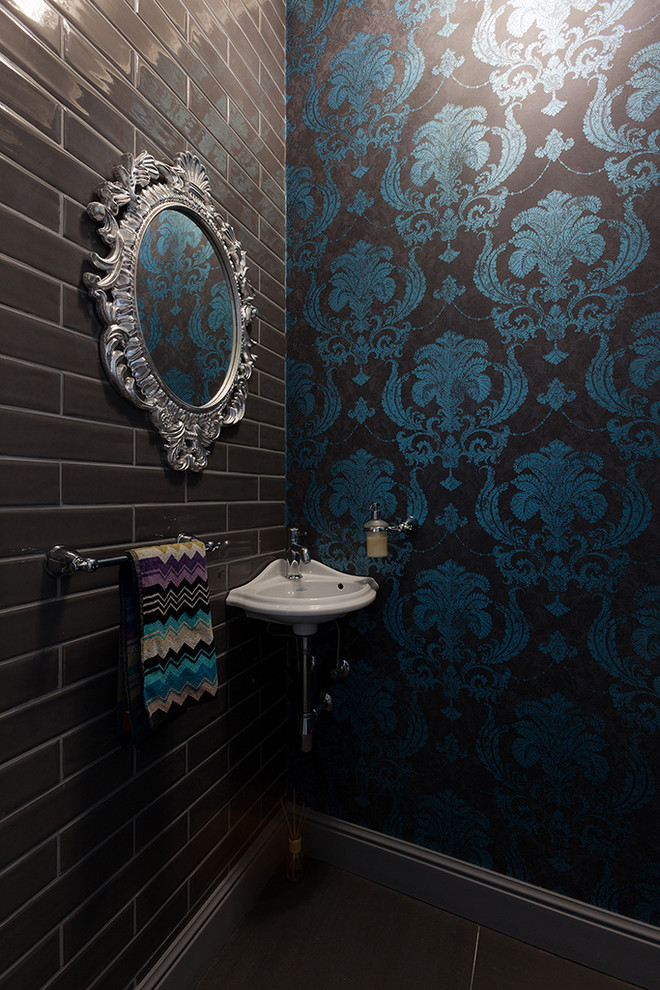 Contemporary apartment