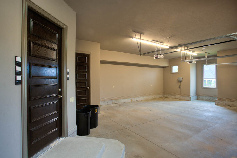 Transitional shed photo in Oklahoma City