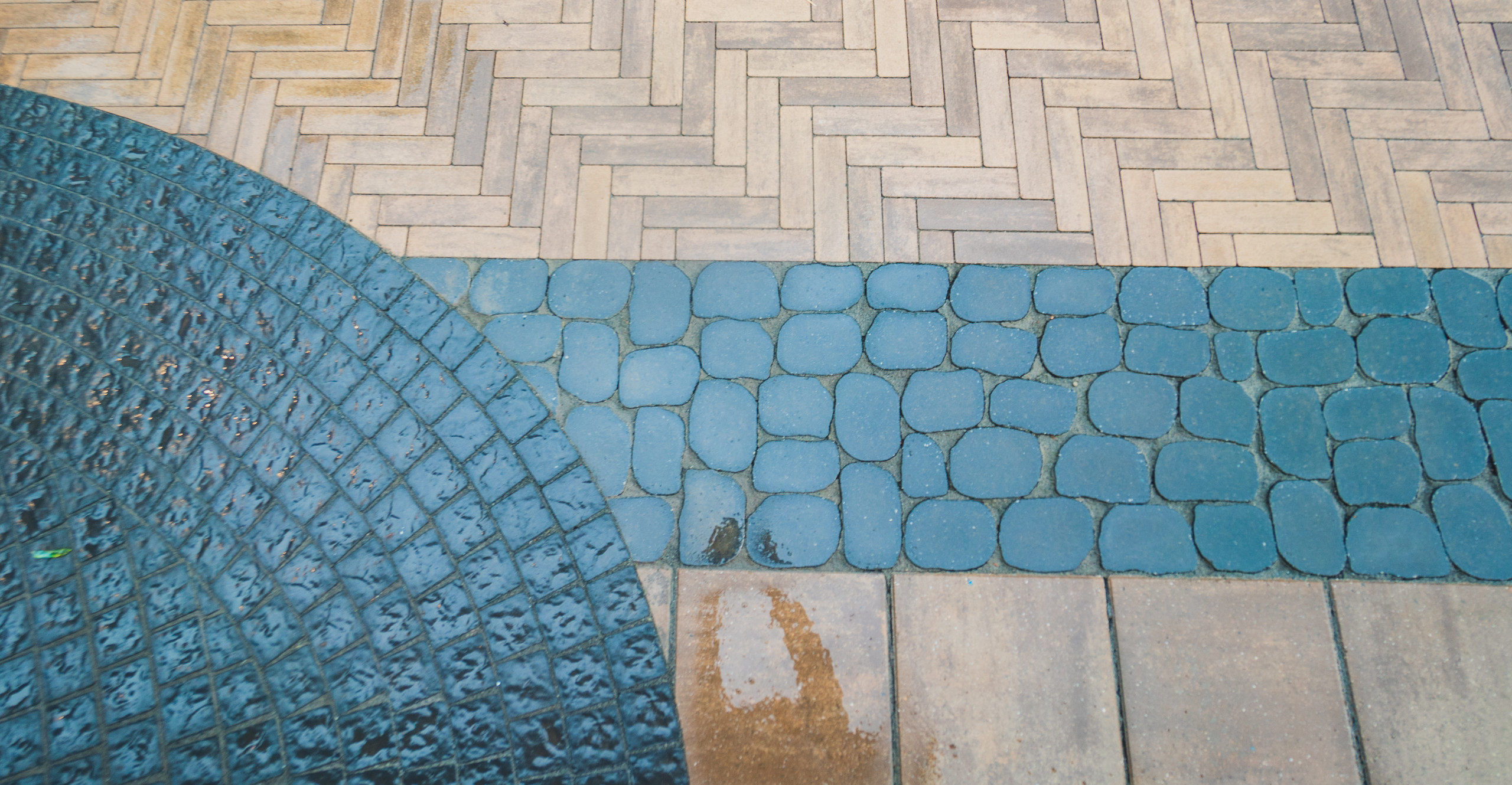 Award Winning Driveway Courtyard