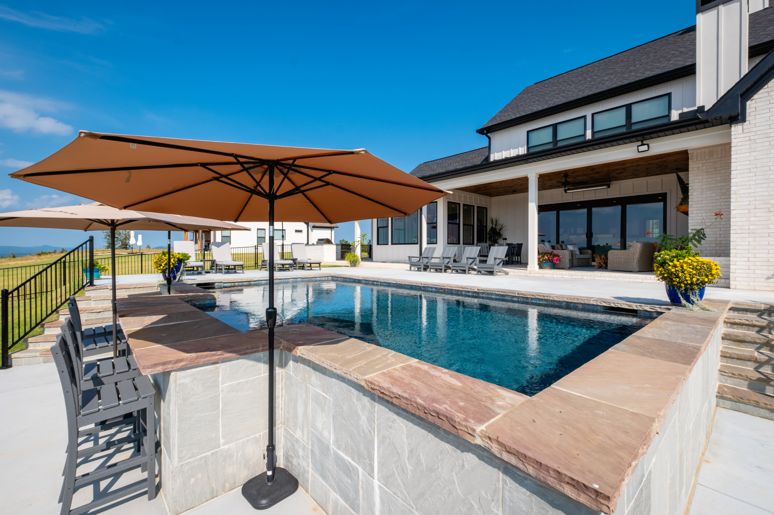 Lakeview West - Gerritsen Residence