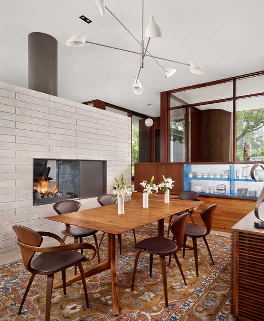Lake View Residence mid-century-esszimmer