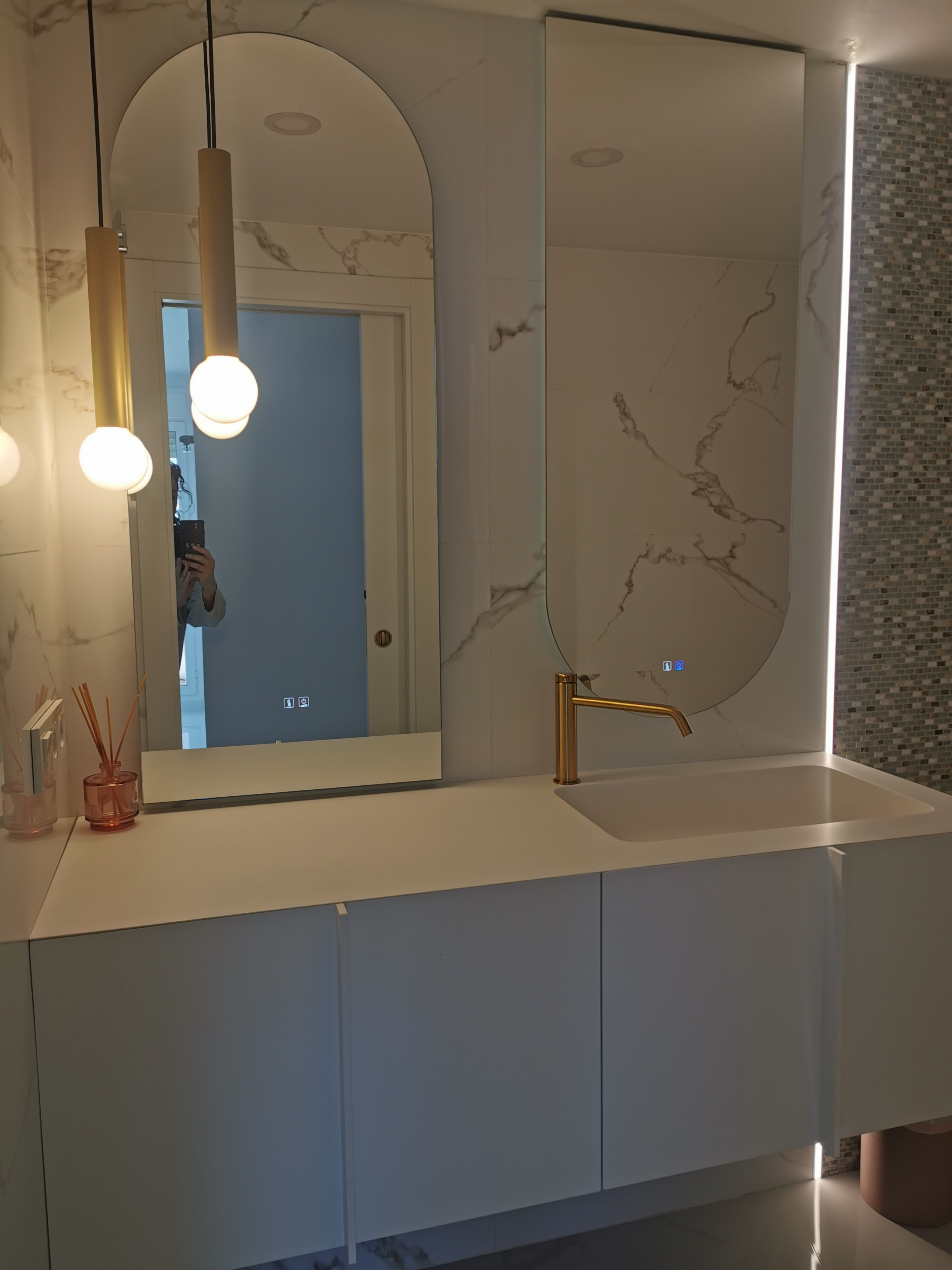 Proyecto de interiorismo/ reforma integral Ático junto al mar ( en curso)