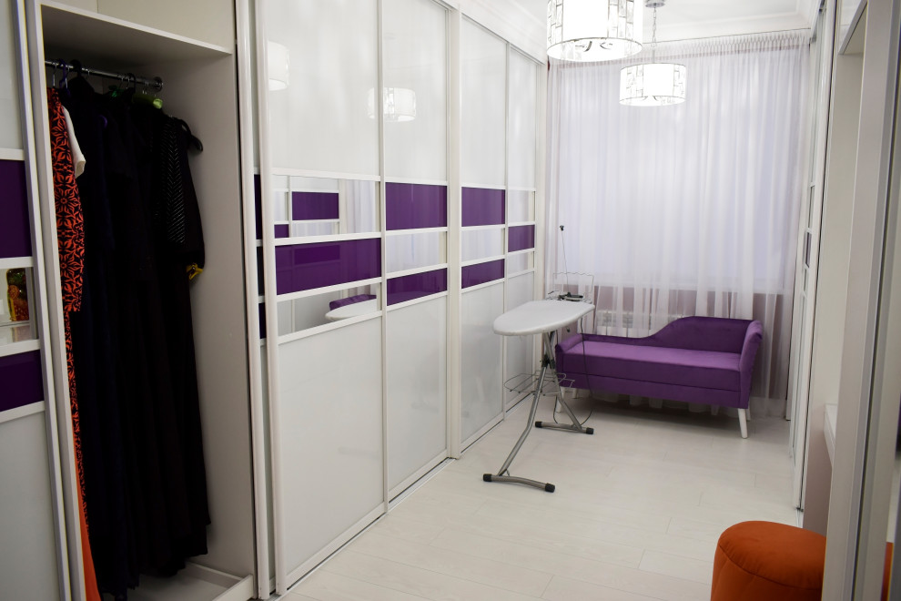 Реализация гардеробной комнаты для модной девушки