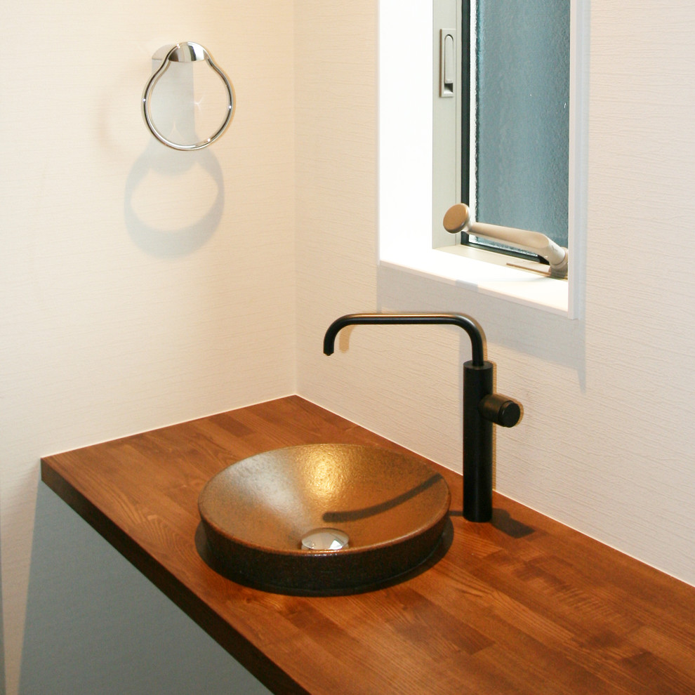 名古屋にあるアジアンスタイルのおしゃれなトイレ・洗面所の写真