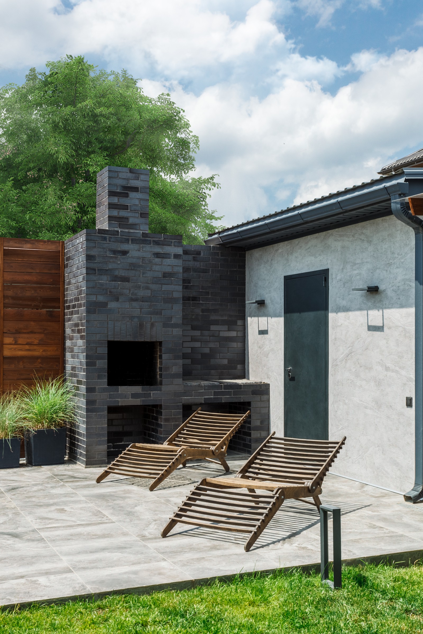 Бассейн возле дома в Краснодаре