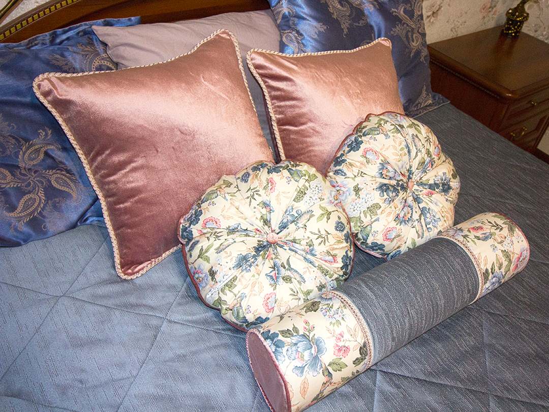 Текстильное оформление частного коттеджа в п. Знаменский