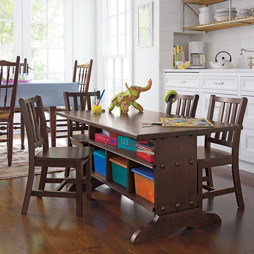 https://st.hzcdn.com/simgs/1c5154af0f8c8bdb_8-0178/traditional-kids-tables-and-chairs.jpg
