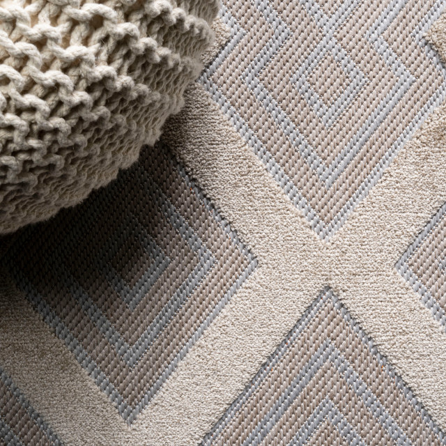 Duwun High-Low Pile Ogee Trellis Tone-on-Tone Indoor/Outdoor Runner Rug ...