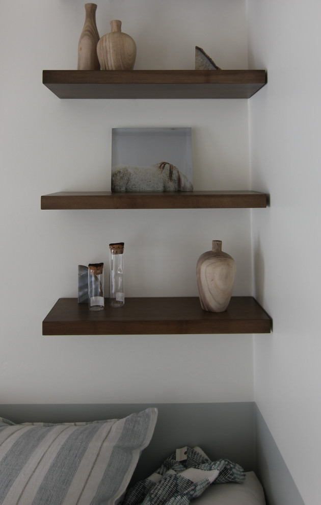 Home design - transitional home design idea in Phoenix