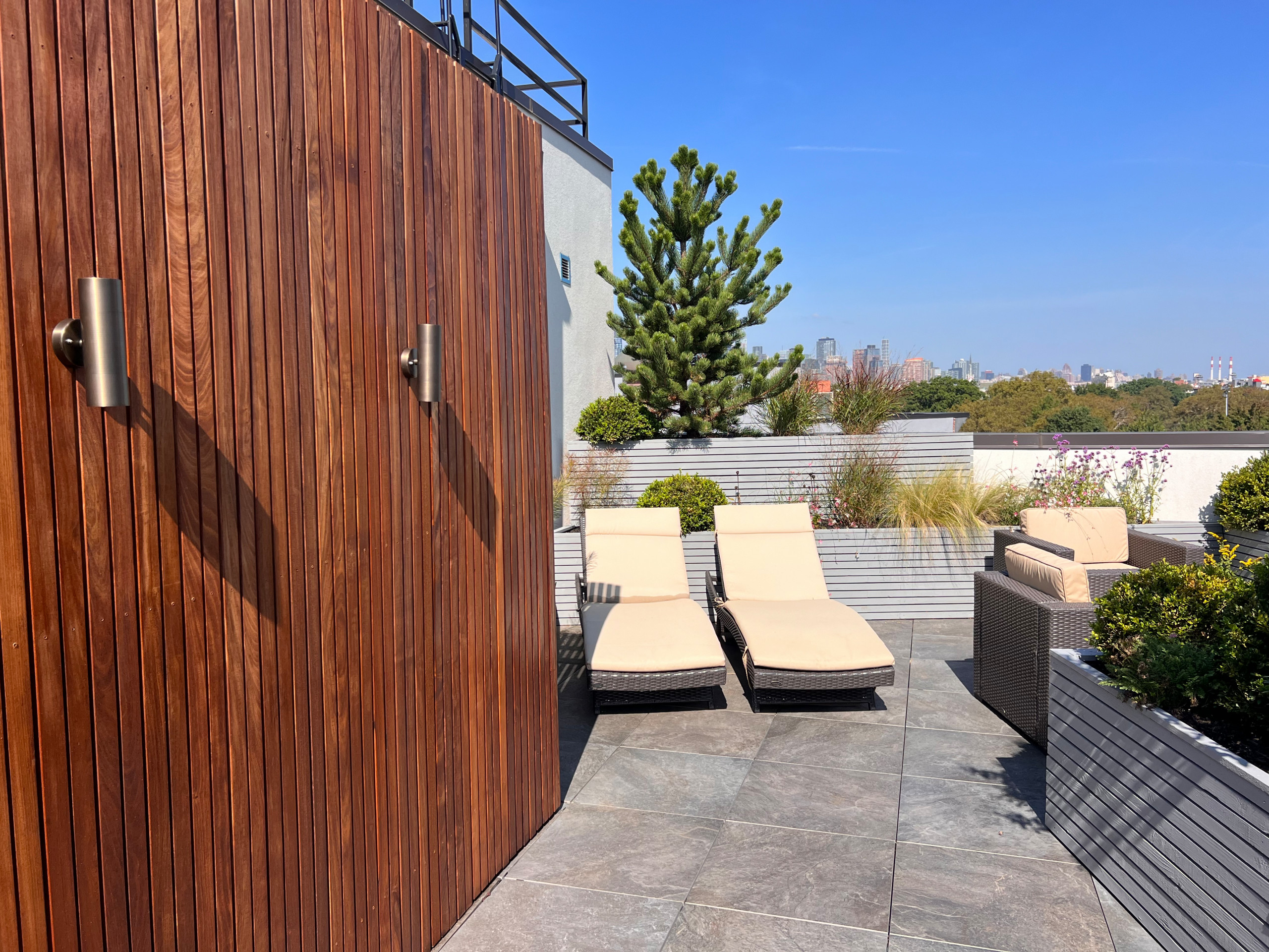 Williamsburg Roof Garden