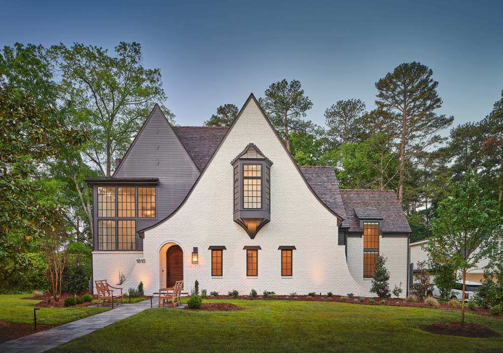 This is an example of a traditional house exterior in Raleigh.