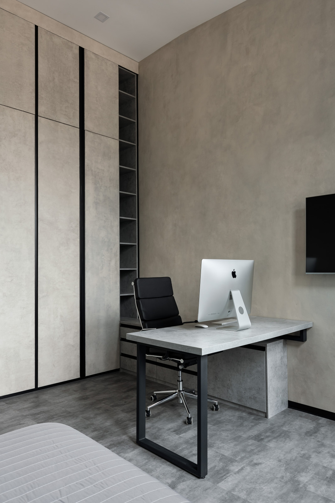 Квартира с видом на крыши Петербурга