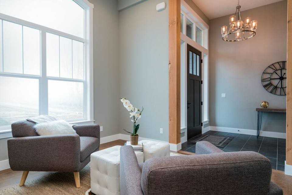 Inspiration for a transitional home design remodel in Seattle