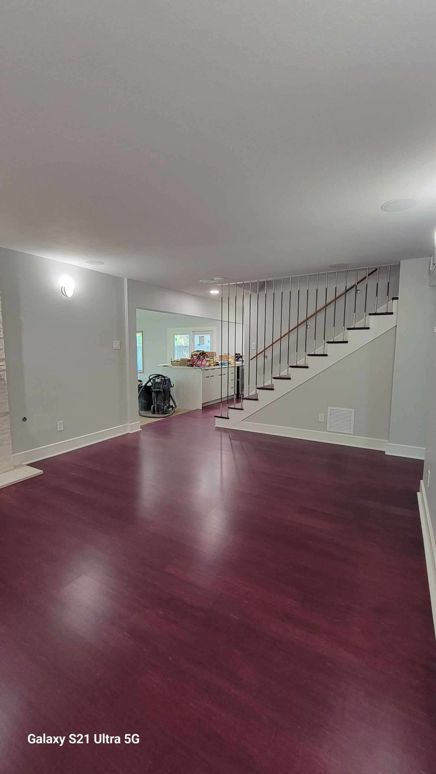 FULL  MODERN REMODELATION HOME / NEW FLOORING, CUSTOM HANDRAIL
