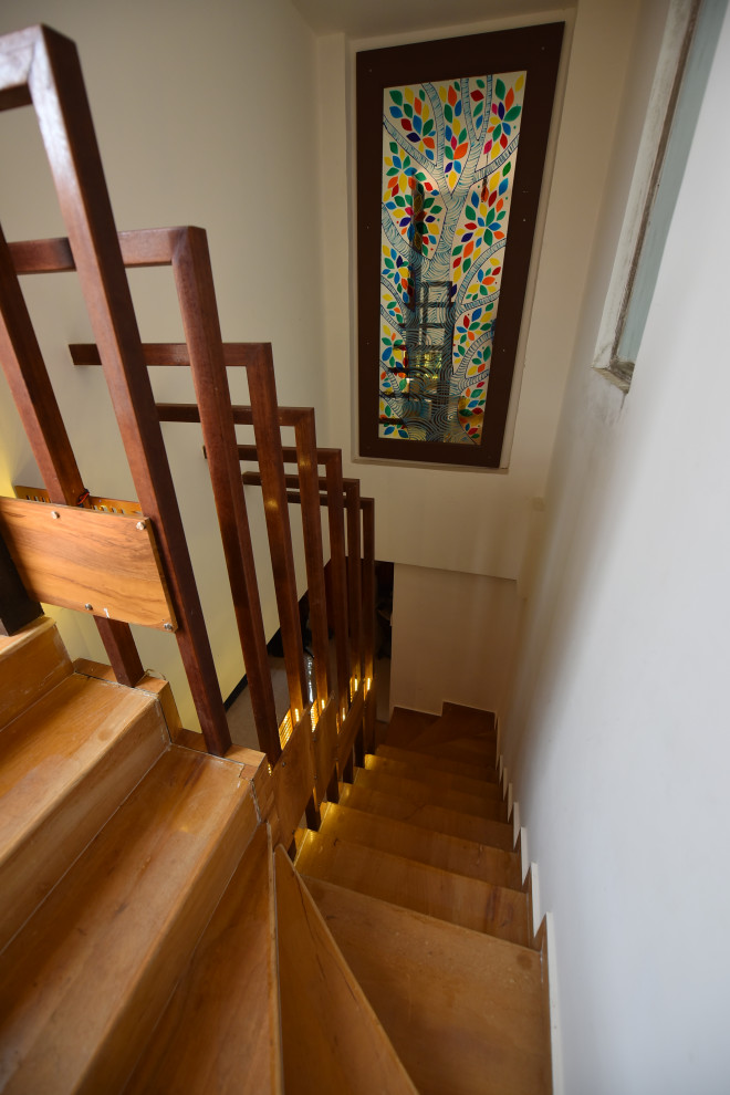 Пример оригинального дизайна: лестница в восточном стиле