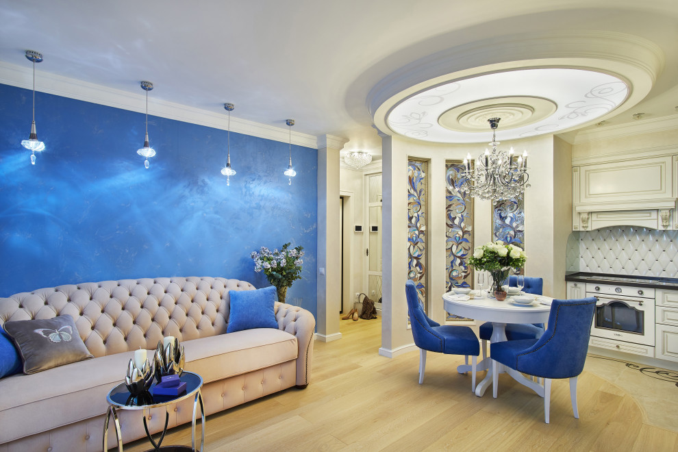 Классика в нейтральных оттенках с вкраплением "вкусных"акцентов.