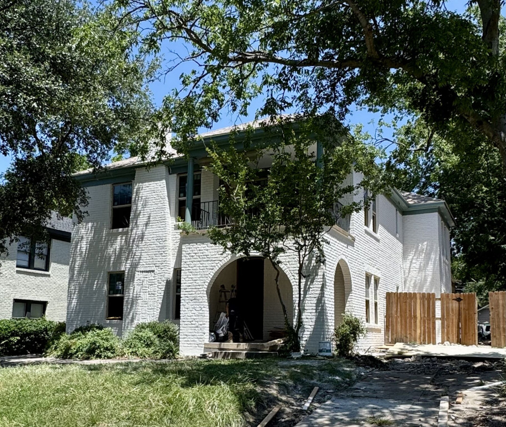 Lime plaster over original brick. 1920’s historic home. M-Streets neighborhood of Dallas.