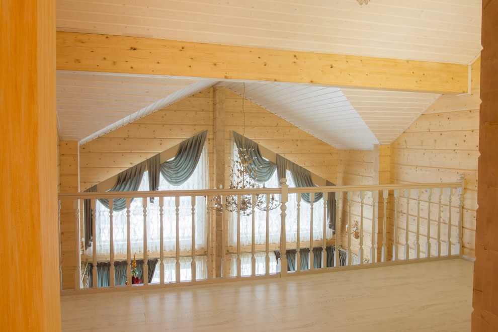 Дом из кирпича в Охтинском парке