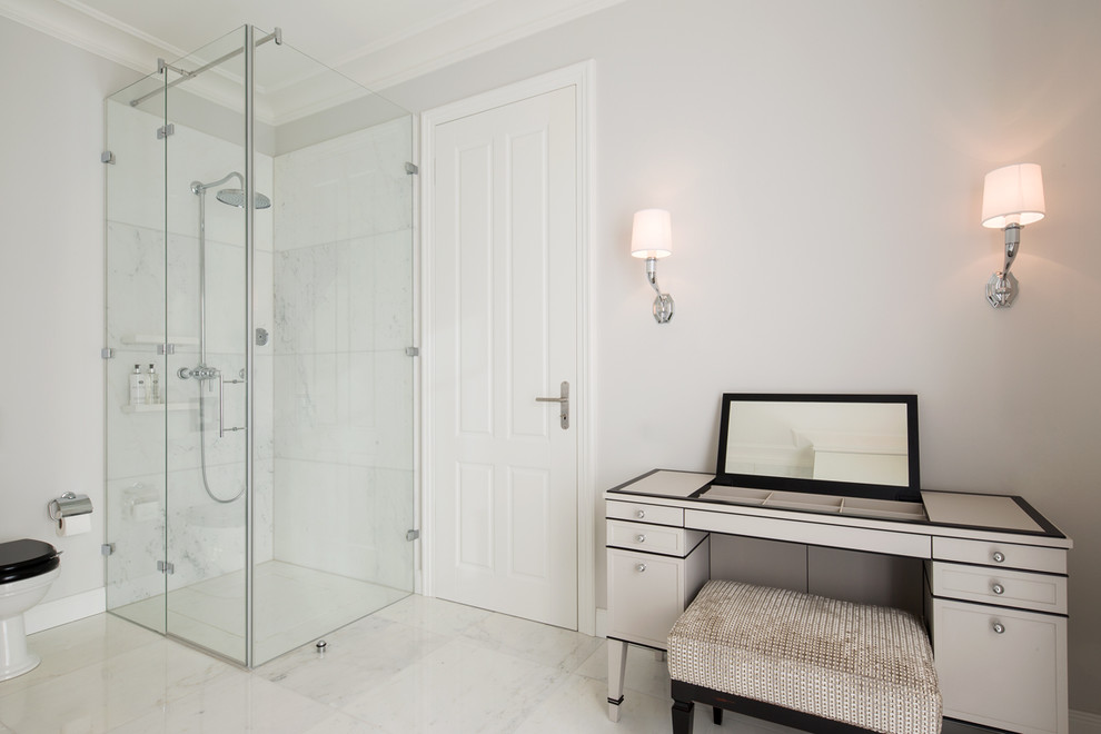 Design ideas for a large traditional master bathroom in Berlin with beige cabinets, a corner shower, white tile, grey walls, a drop-in tub, a two-piece toilet, marble, marble floors, a vessel sink, marble benchtops, grey floor, a hinged shower door and recessed-panel cabinets.