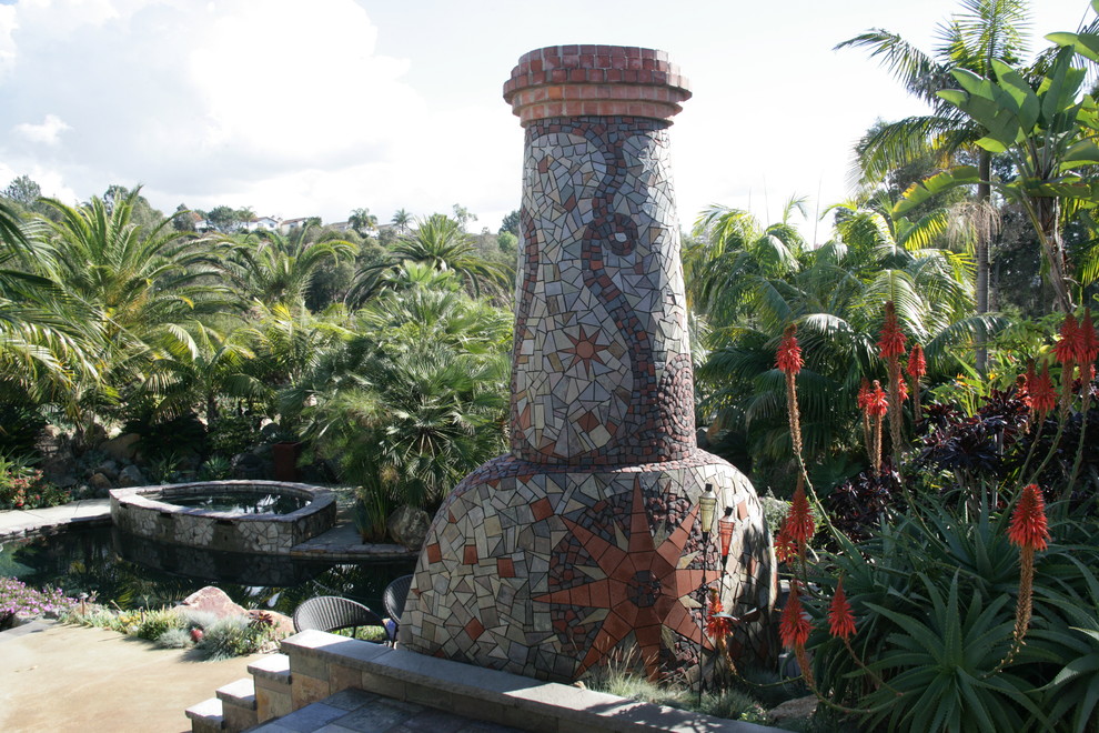 Inspiration for a mediterranean landscaping in San Diego.