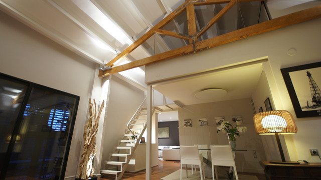 Reforma casa centenaria en Tortosa contemporary-dining-room