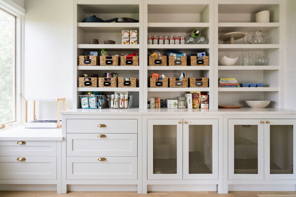 Transitional kitchen photo in Austin