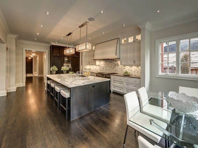 Inspiration for a transitional kitchen remodel in Toronto
