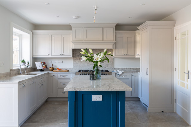 Transitional Kitchen nyklassisk-koek