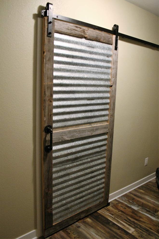 Transitional home design photo in Denver