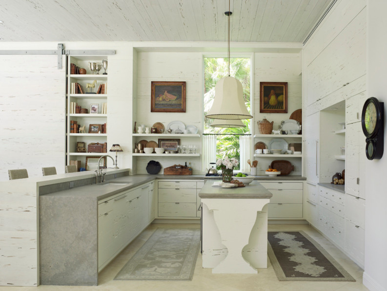Transitional kitchen photo in Miami